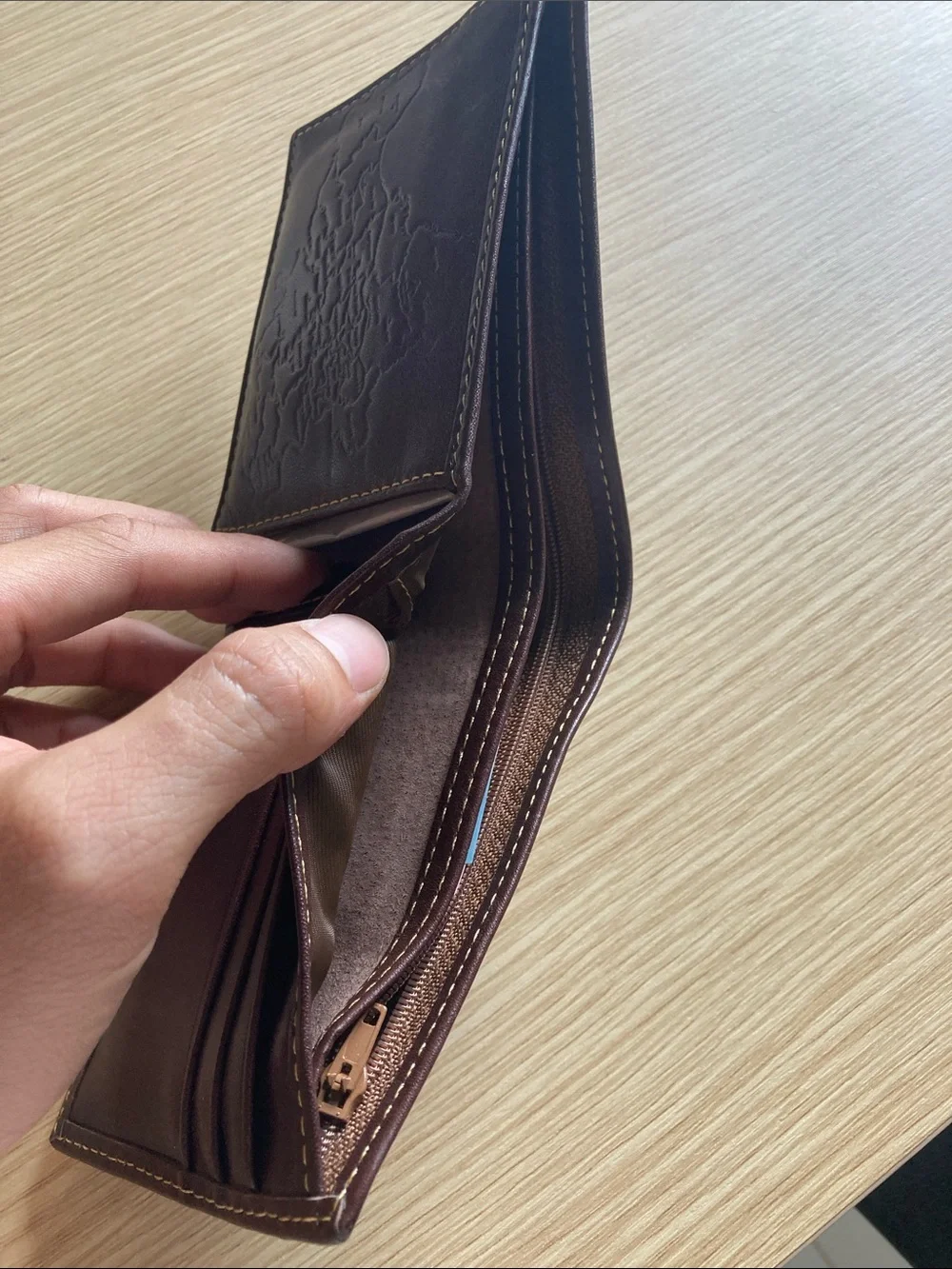 H2 Leather Men's Brown Leather Wallet - Classic Bifold Card Holder